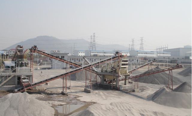 河南豫暉皮帶輸送機(jī)工作現(xiàn)場(chǎng)